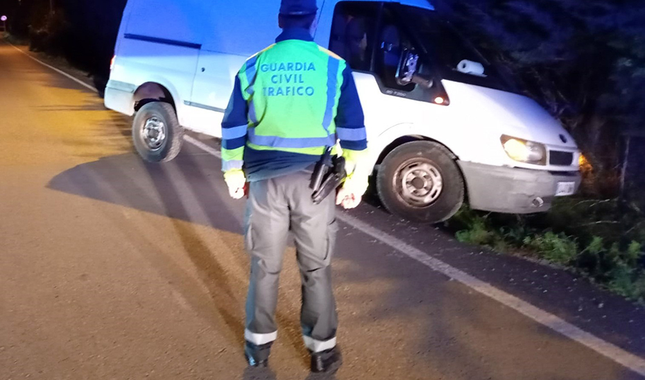 Seis heridos, entre ellos un menor, en un accidente de tráfico en Balanegra